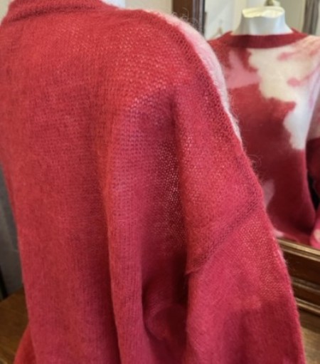 柄が可愛い赤色アルパカモヘアのセーター♪(IBLUES)