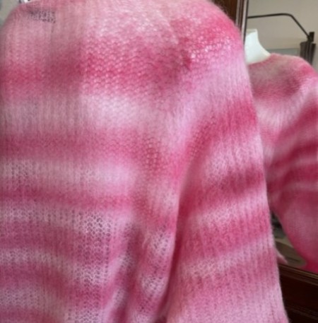 フワッとしたピンクのモヘアセーター♪(MARELLA)