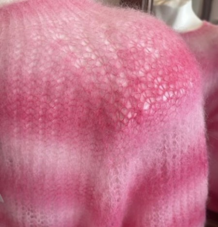 フワッとしたピンクのモヘアセーター♪(MARELLA)