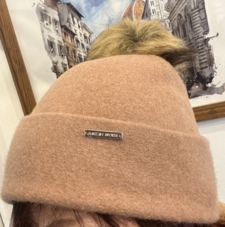 羊毛フェルト素材の暖か帽子♪(MARCCAIN)