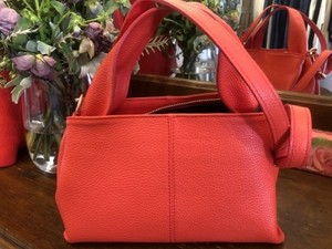 春らしいカラフルな色合いのワクワクBAG♪(ITALIA)