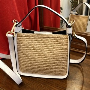 ラフィアと革のコラボがお洒落な2WAYBAG♪(イタリア製)