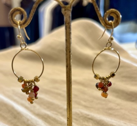 華やかな揺れるピアス♪(フランス製)