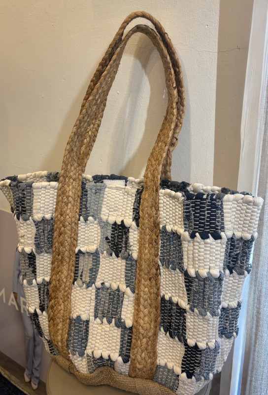 デニム生地の組紐が個性的な夏らしい爽やかなデザインのジュートBAG♪