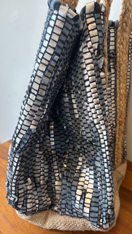 高級感溢れるレザーとジュートのトートBAG♪(ブルー)
